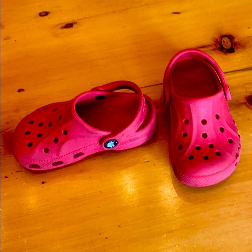 Boys size 8 toddler crocs
